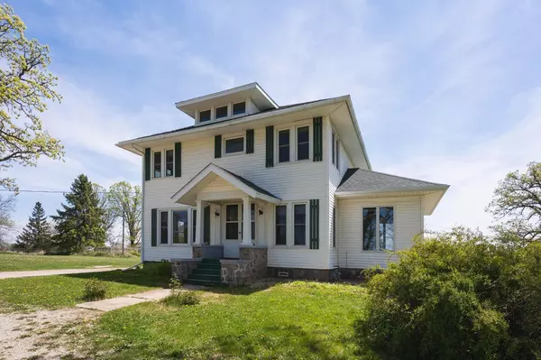 Whitewater, WI 53190,W8597 Willis Ray ROAD