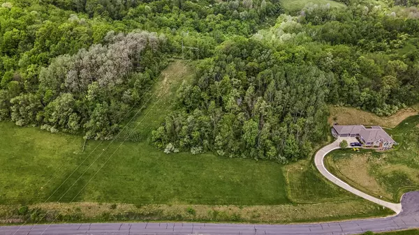 26 STONE HILL ROAD N, La Crosse, WI 54601