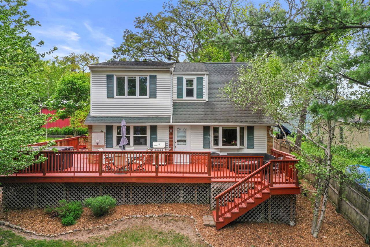 N8991 E Miramar DRIVE #N8993, East Troy, WI 53120
