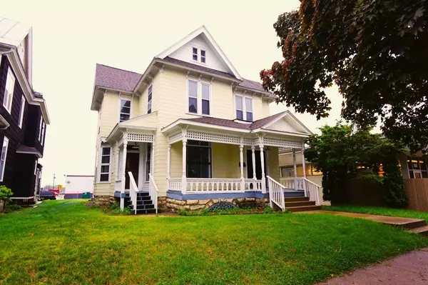 516 5th AVENUE S, La Crosse, WI 54601