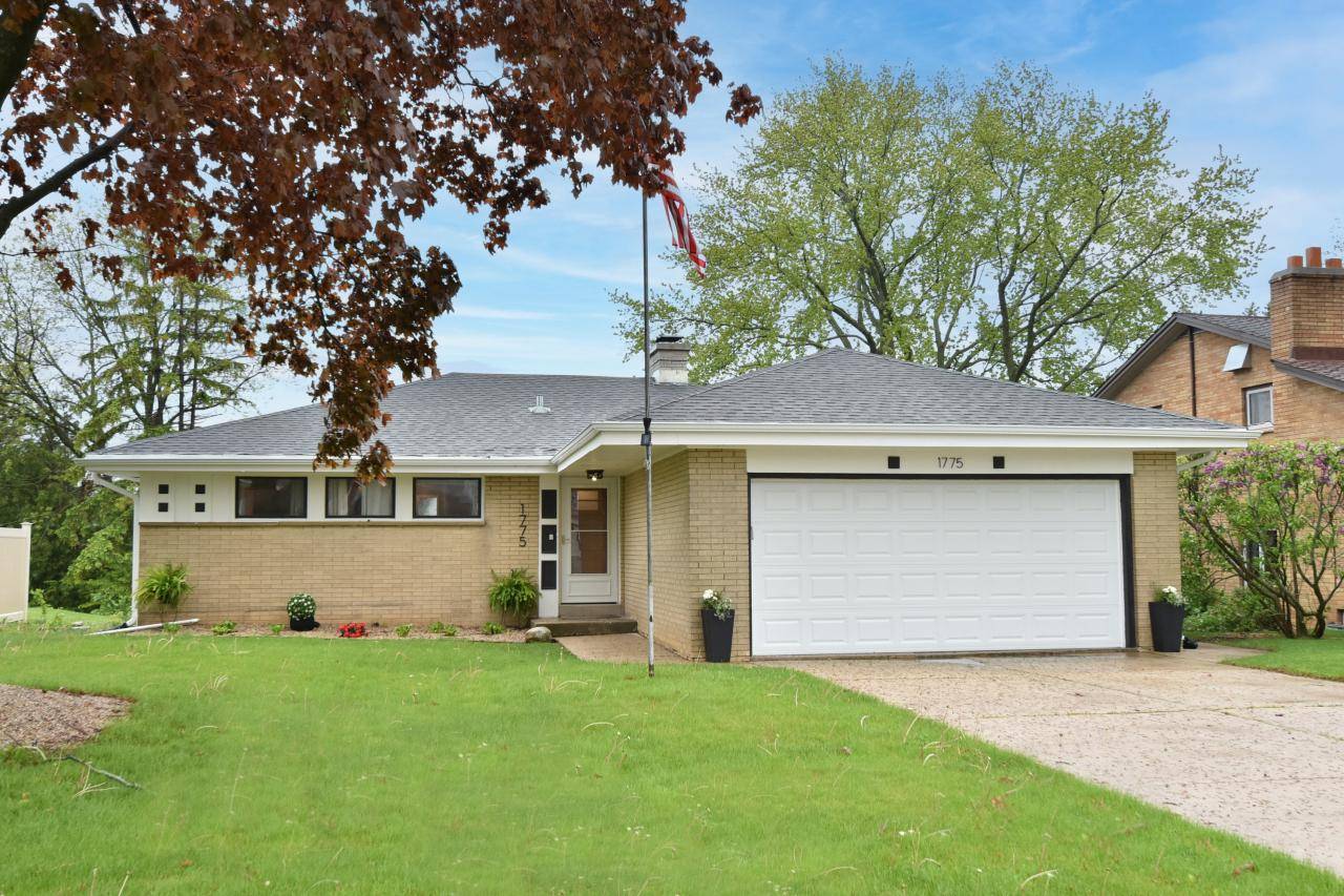 1775 Poplar AVENUE, South Milwaukee, WI 53172