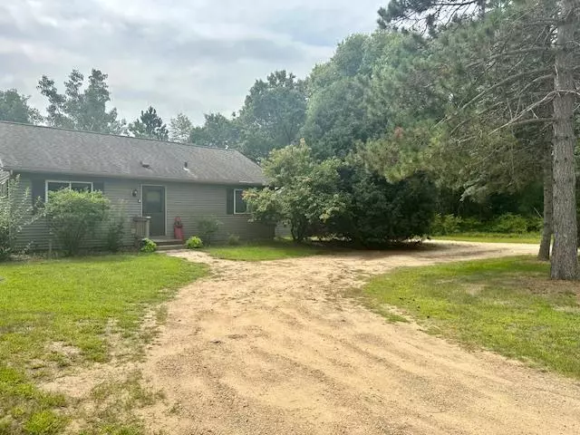 W5549 Buckhorn DRIVE, New Lisbon, WI 53950