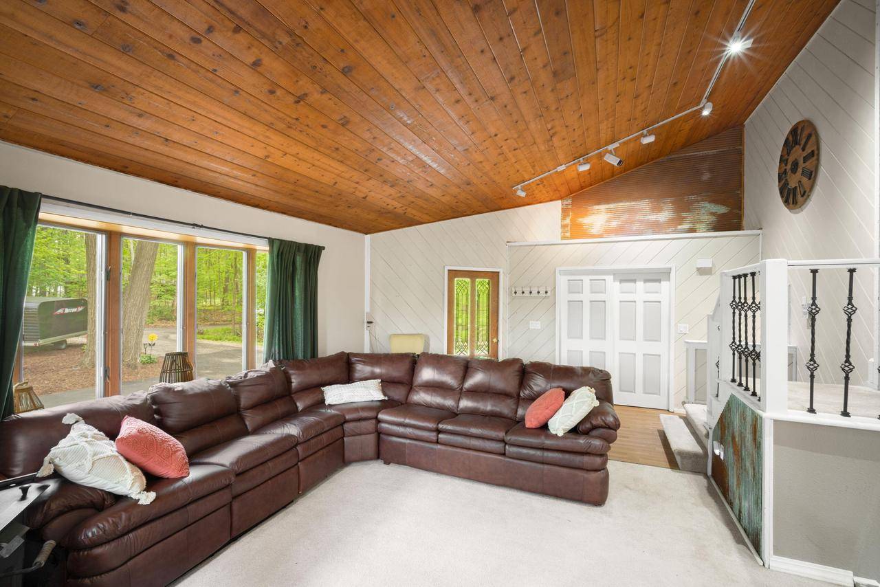 Hubertus, WI 53033,3765 Maplewood COURT