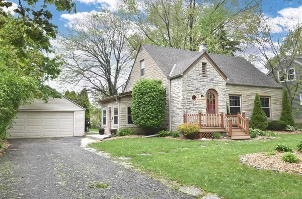 Wauwatosa, WI 53226,2217 N 119th STREET