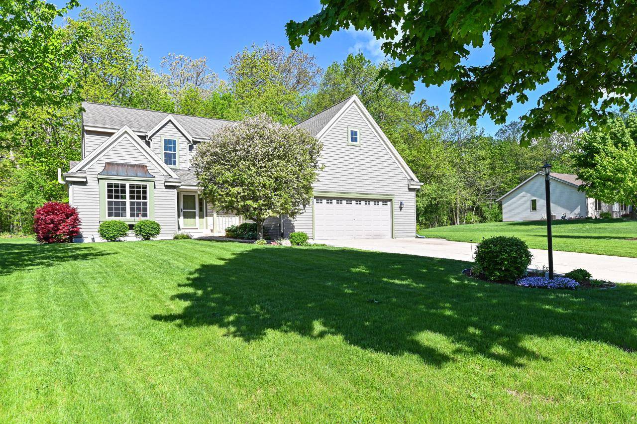 9165 S 47th STREET, Franklin, WI 53132