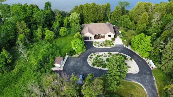 658 N Forest DRIVE, Forestville, WI 54213