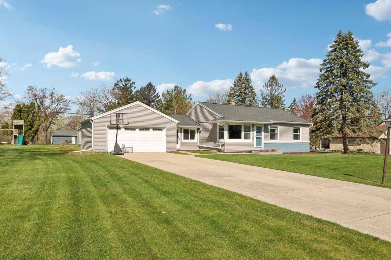 4645 N 148th STREET, Brookfield, WI 53005