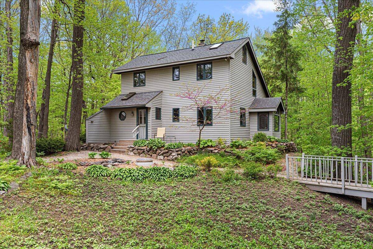 9561 Maple Tree ROAD, Kewaskum, WI 53040