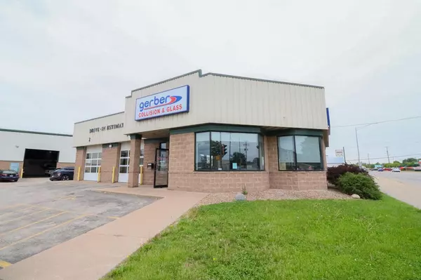 530 Lang DRIVE, La Crosse, WI 54603