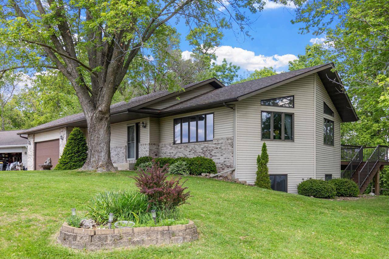 W4710 Lazy Acres ROAD, La Crosse, WI 54601
