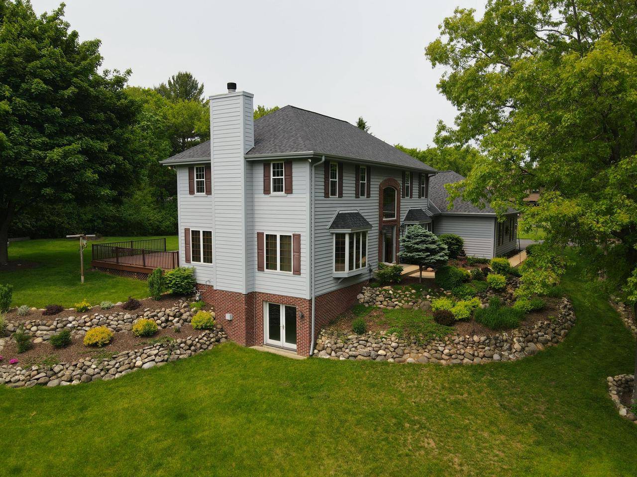 936 Broken Bow COURT, Delafield, WI 53018