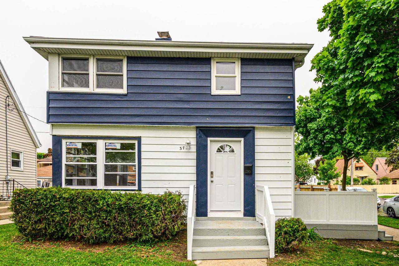 3776 S 16th STREET, Milwaukee, WI 53221