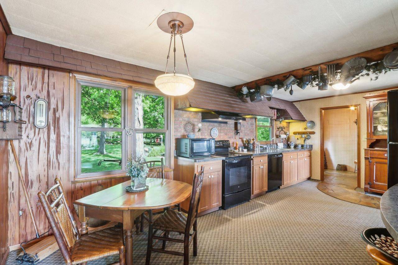 Summit, WI 53066,950 N Dousman ROAD