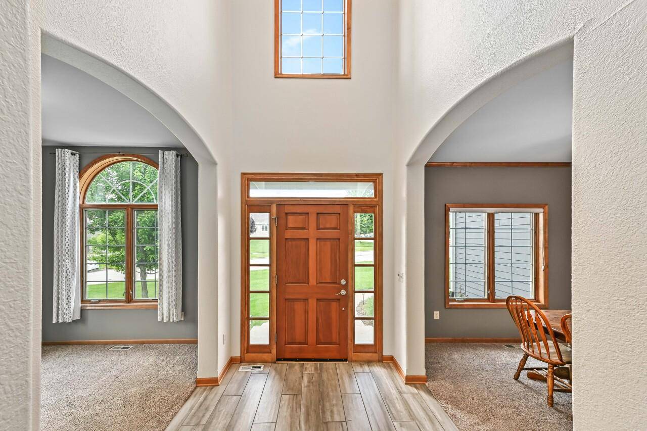 Sussex, WI 53089,W231N7370 Field DRIVE