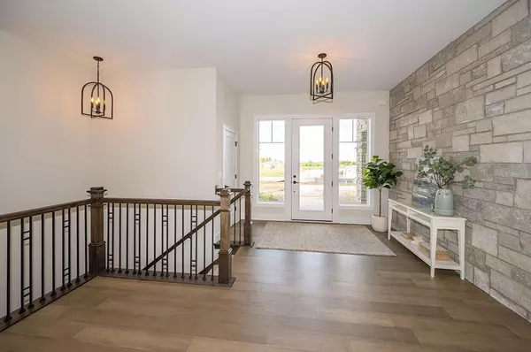 Hartland, WI 53029,2814 Windward LANE