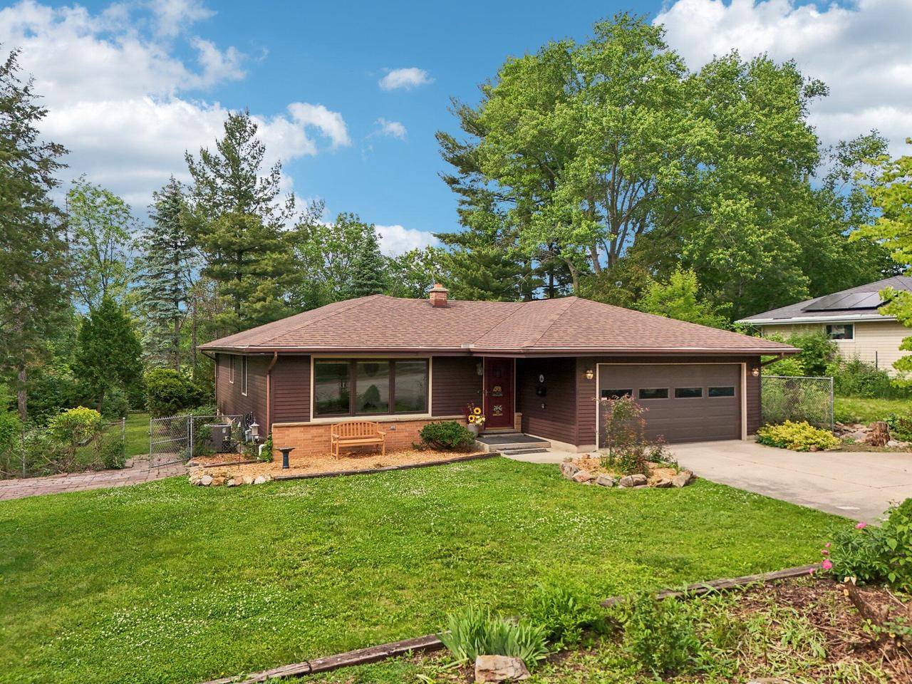 Elkhorn, WI 53121,340 W Page STREET