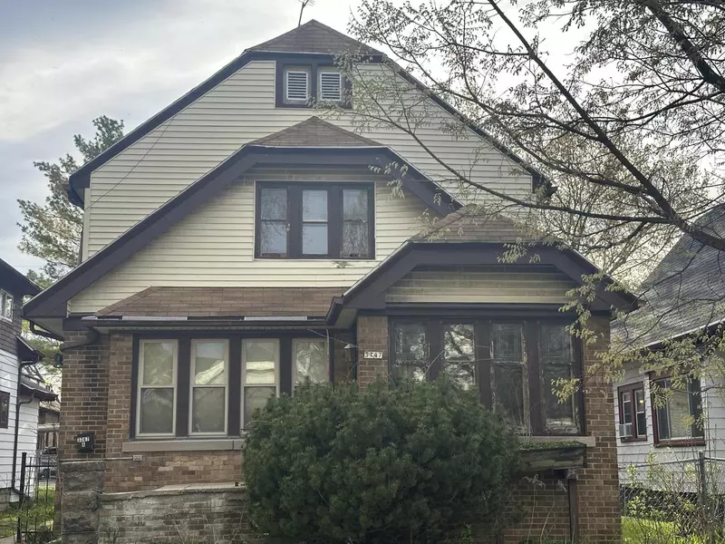 3747 N Vel R Phillips AVENUE, Milwaukee, WI 53212