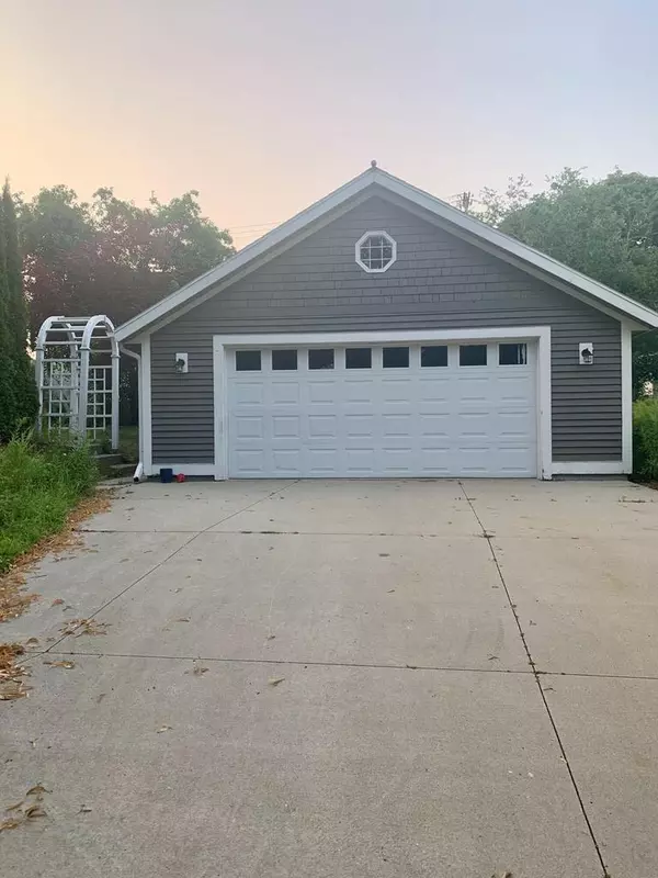 Sheboygan, WI 53081,1105 N 6th STREET