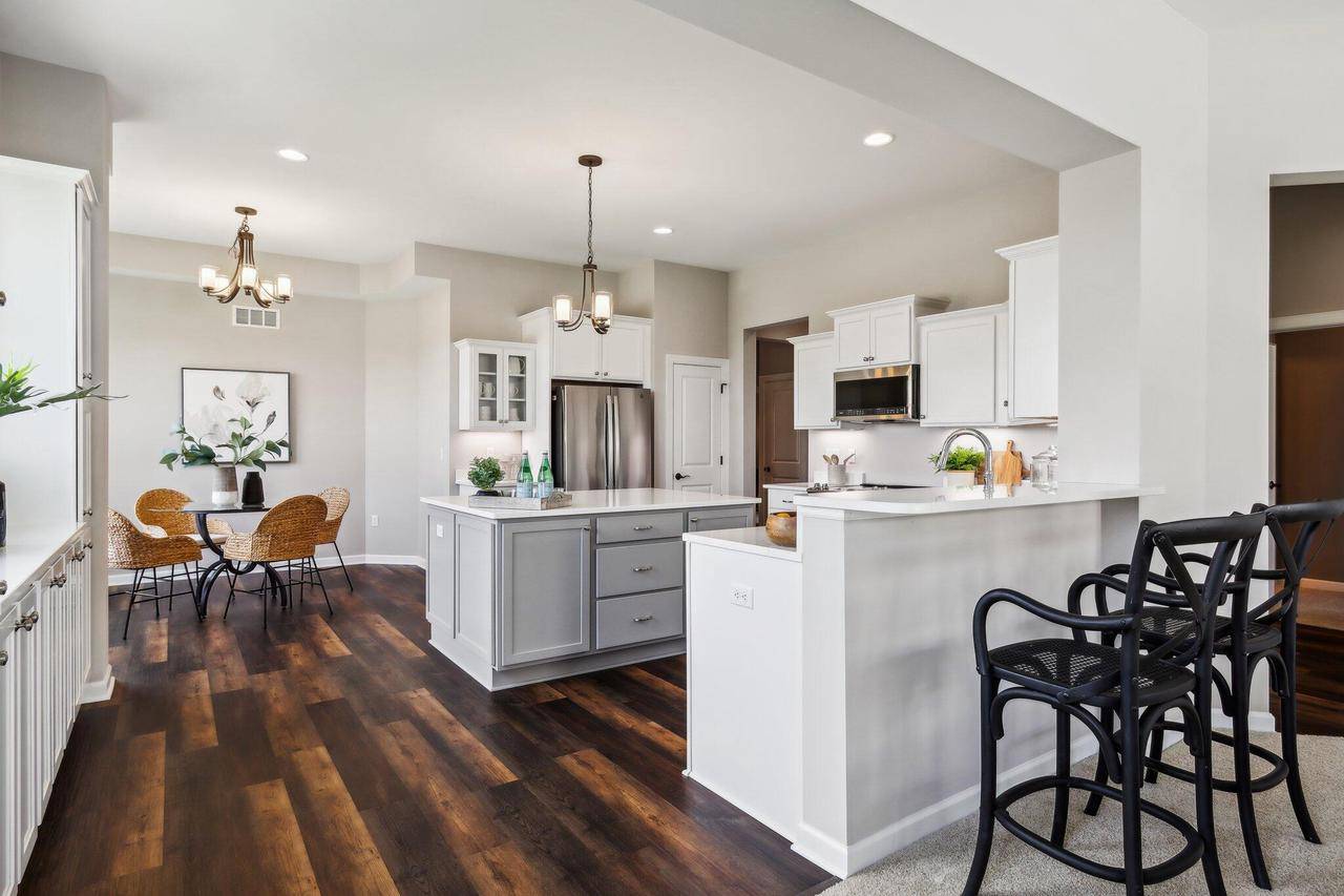 1548 Lookout COURT #44, Hartland, WI 53029