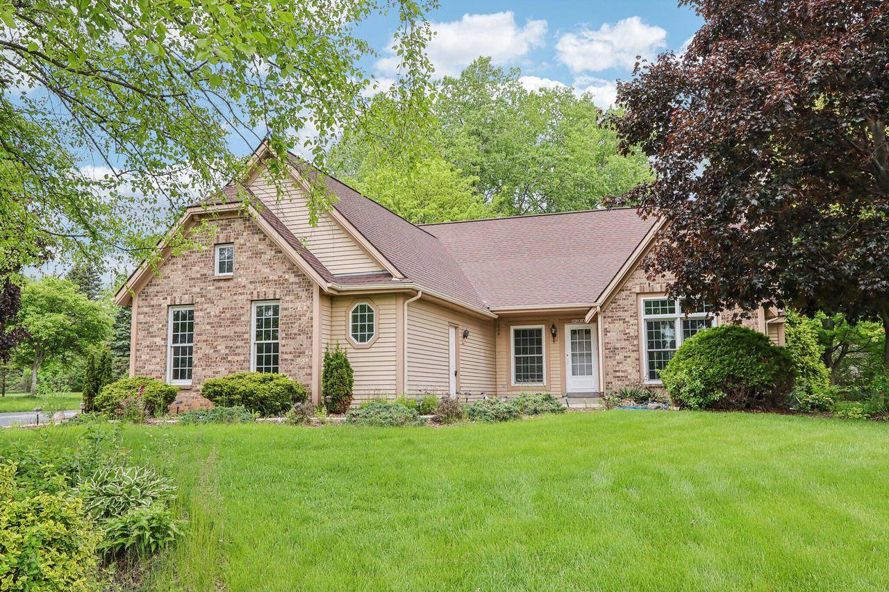 N61W14730 Woodcrest COURT, Menomonee Falls, WI 53051