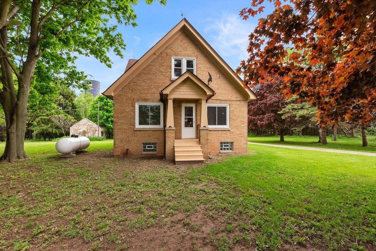 4438 County Road H, Port Washington, WI 53074