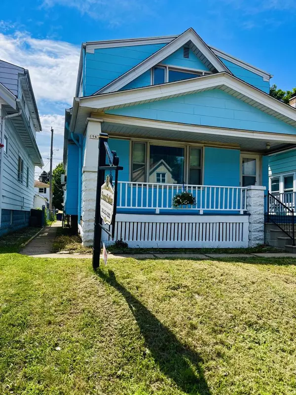 1945 S 68th STREET #1947, West Allis, WI 53219