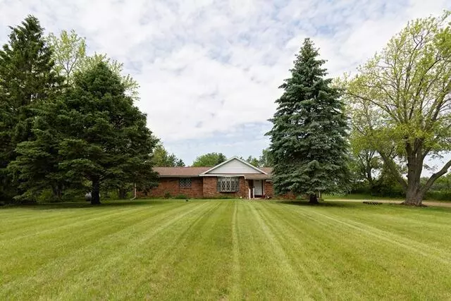 N9499 Woodward ROAD, Whitewater, WI 53190