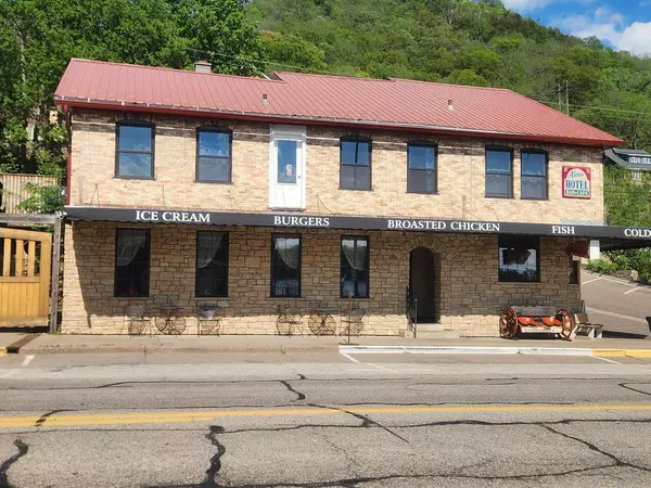 201 N Main STREET, Alma, WI 54610