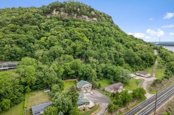 Alma, WI 54610,160 N State Road 35