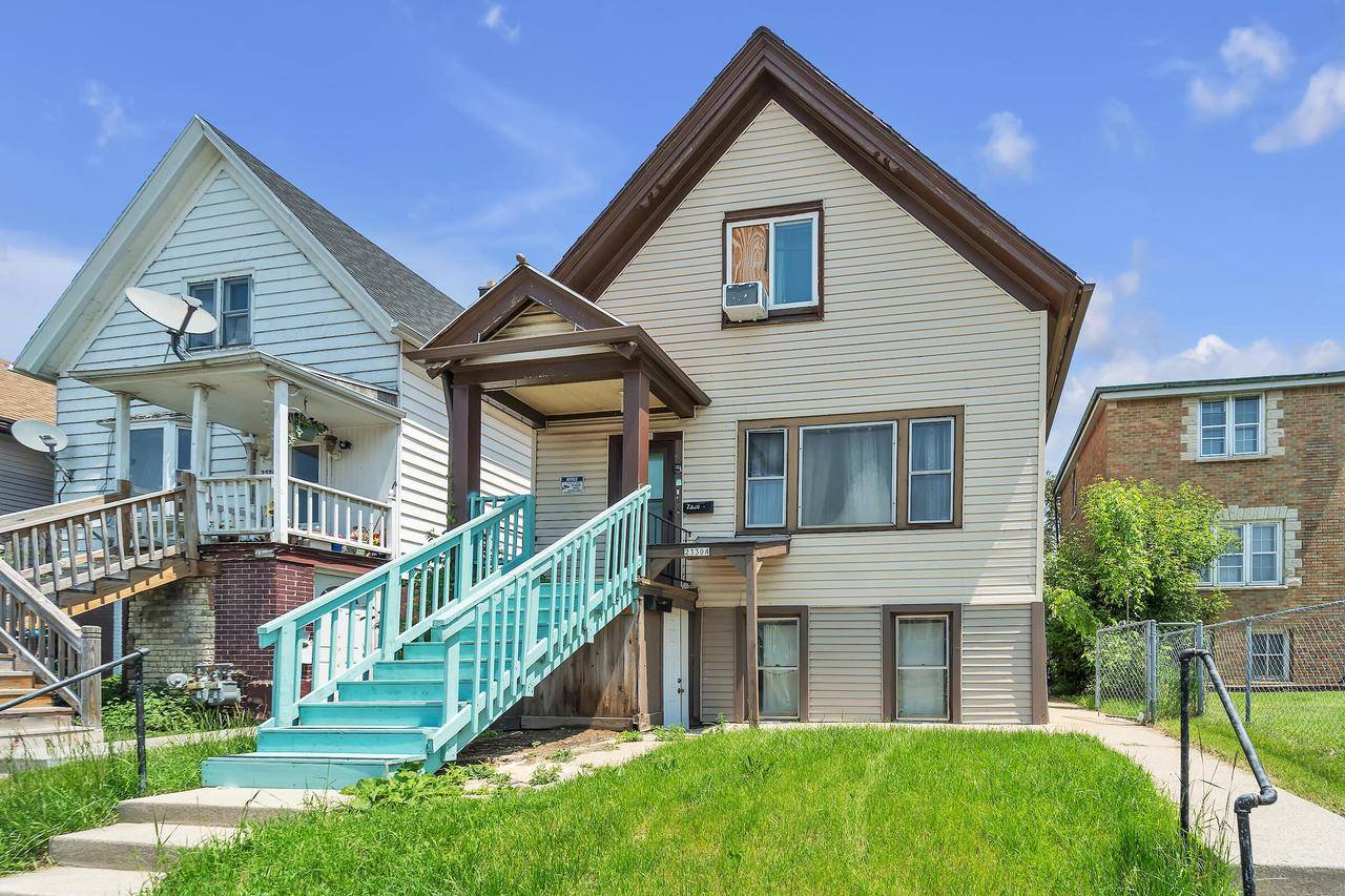 Milwaukee, WI 53215,2330 S 15th PLACE