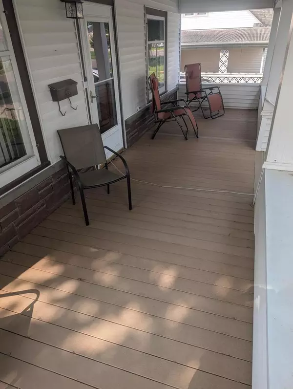 Caledonia, MN 55921,124 South STREET E