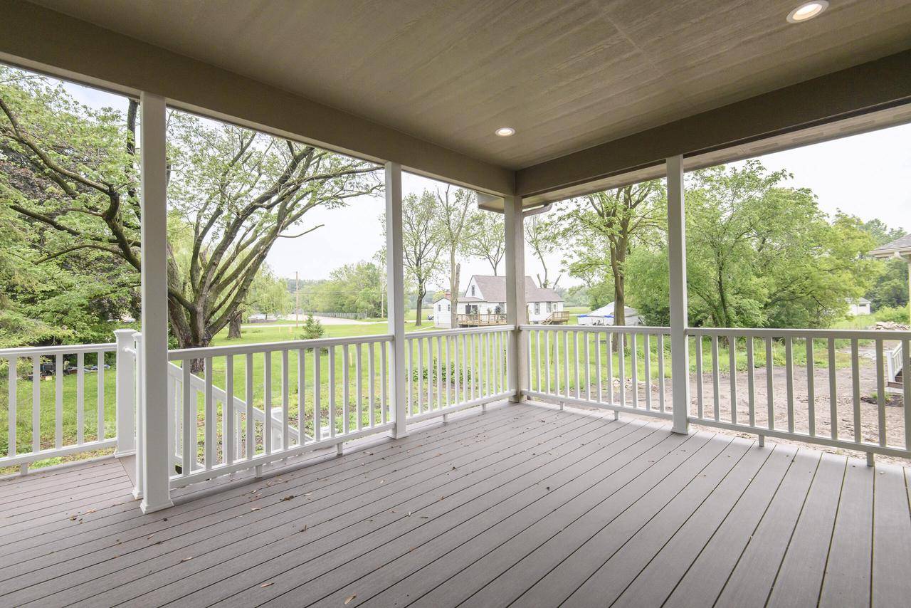 Lannon, WI 53046,20900 Gray STREET