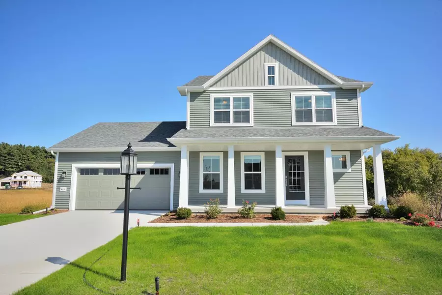 644 Standing Stone DRIVE, Waukesha, WI 53189