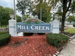 123 Center STREET #202, Lake Geneva, WI 53147