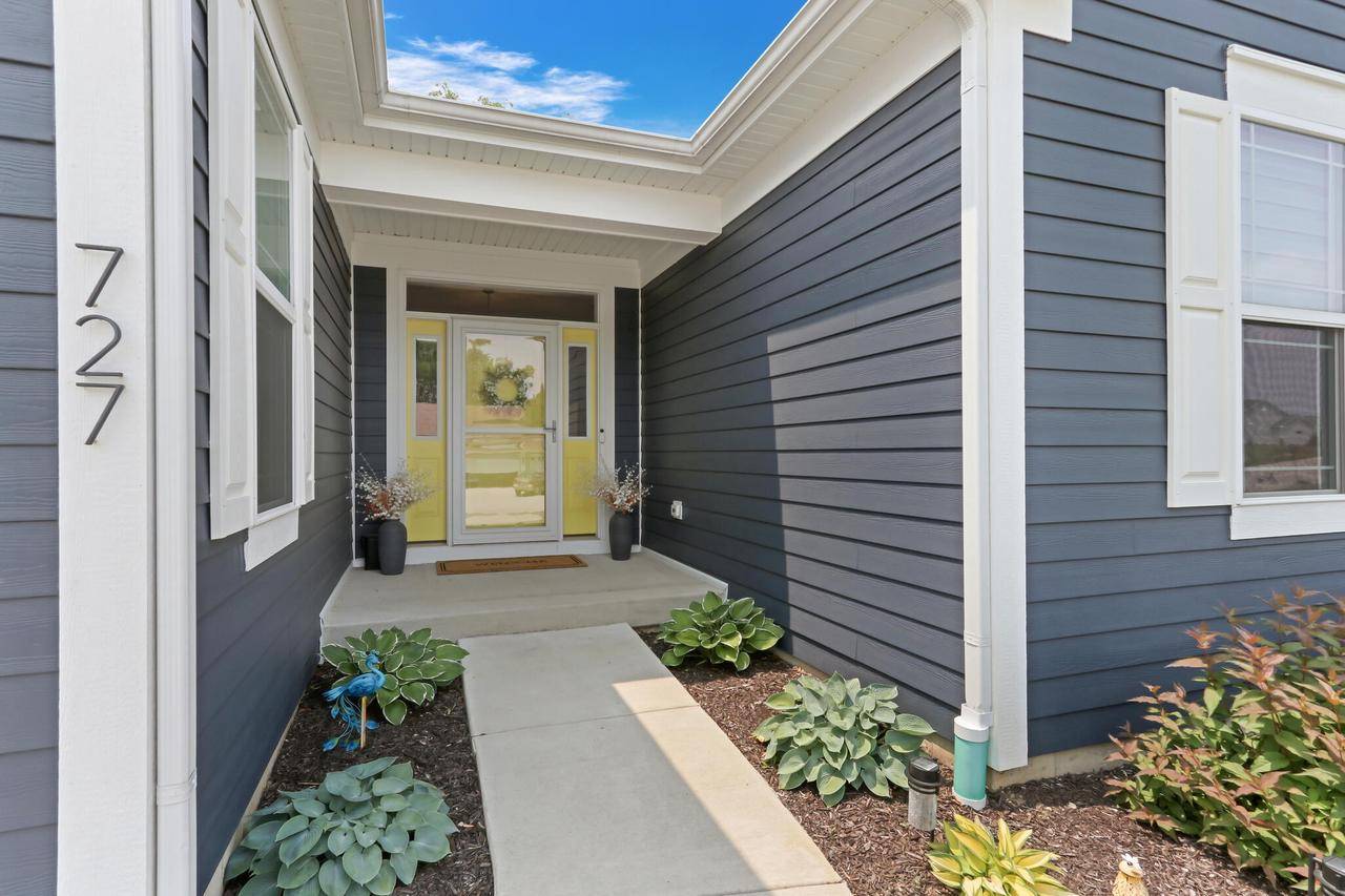 Twin Lakes, WI 53181,727 Fairway DRIVE