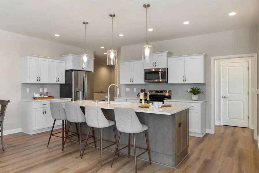 877 S Verona CIRCLE #82, Grafton, WI 53024