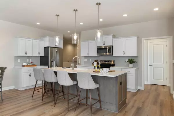 877 S Verona CIRCLE #82, Grafton, WI 53024