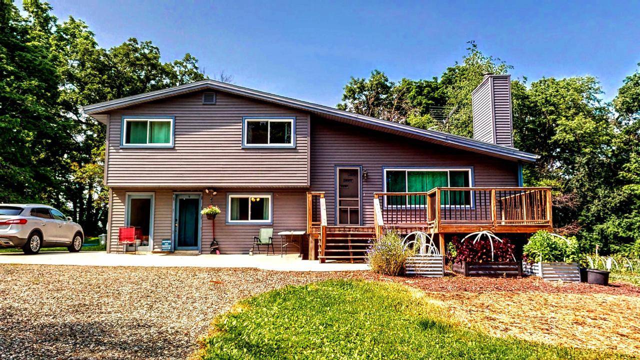 N2493 Kunz ROAD, Fort Atkinson, WI 53538