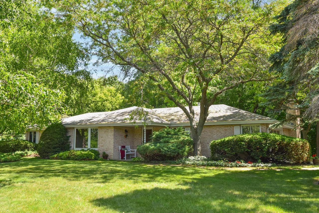 1740 Stoneway COURT, Richfield, WI 53076