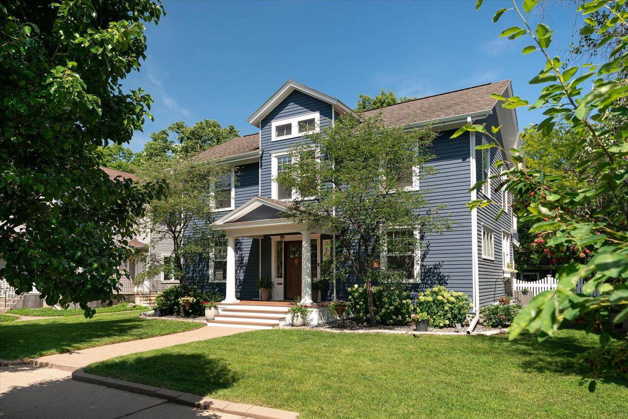 225 8th STREET S, La Crosse, WI 54601