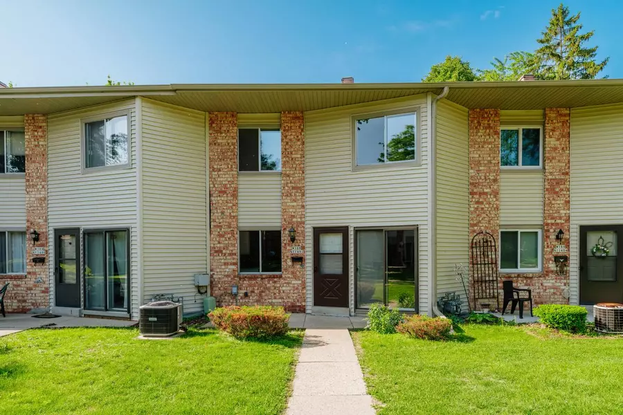 W169N11492 Biscayne DRIVE, Germantown, WI 53022
