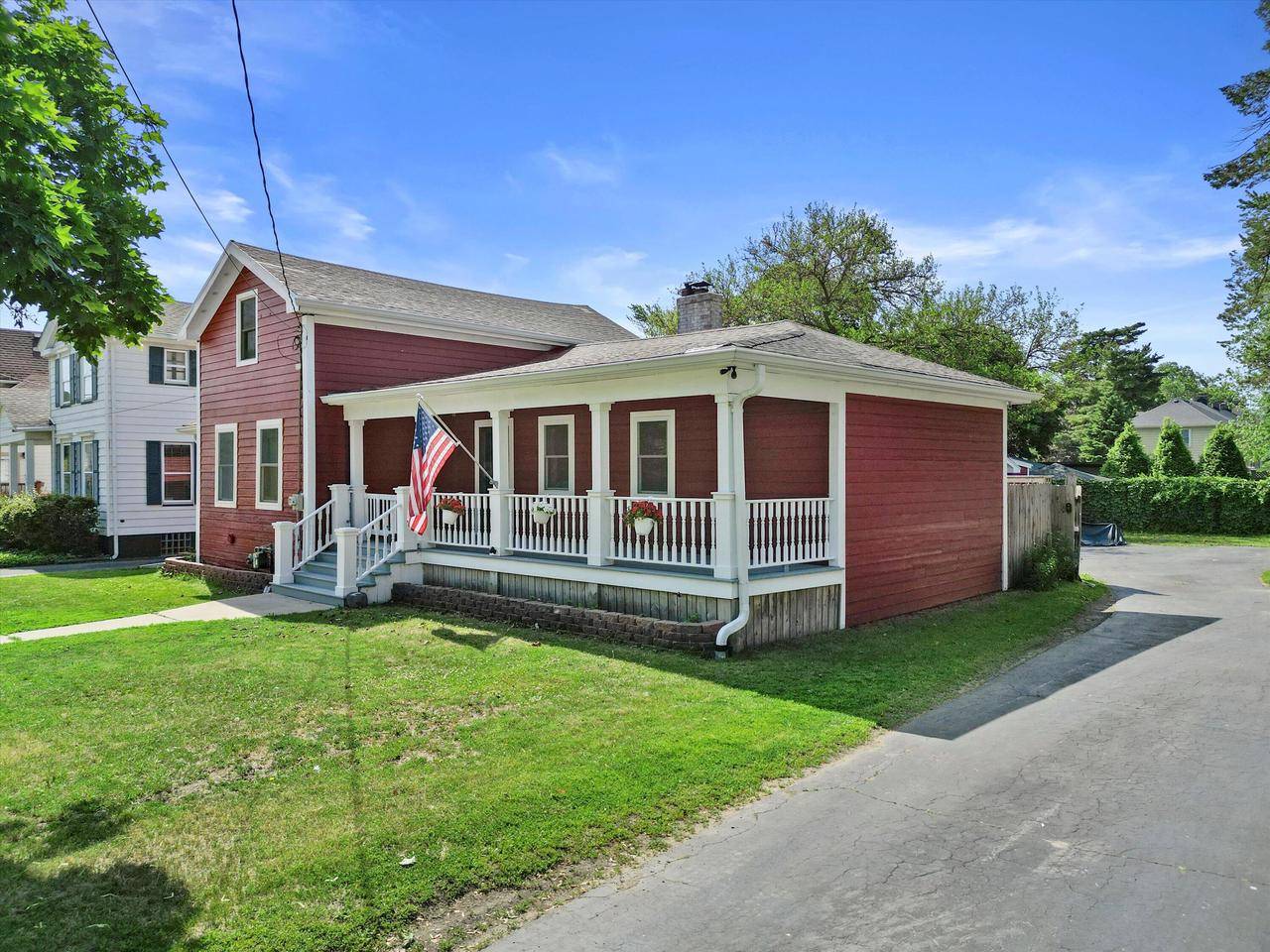 Kenosha, WI 53143,513 61st STREET