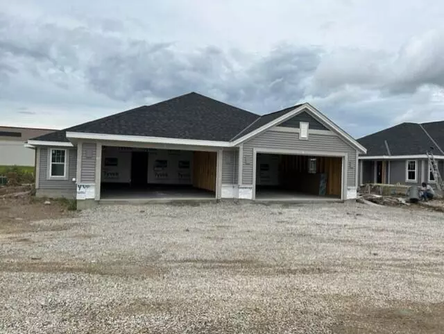 512 Hunter Oaks BOULEVARD #901, Watertown, WI 53094