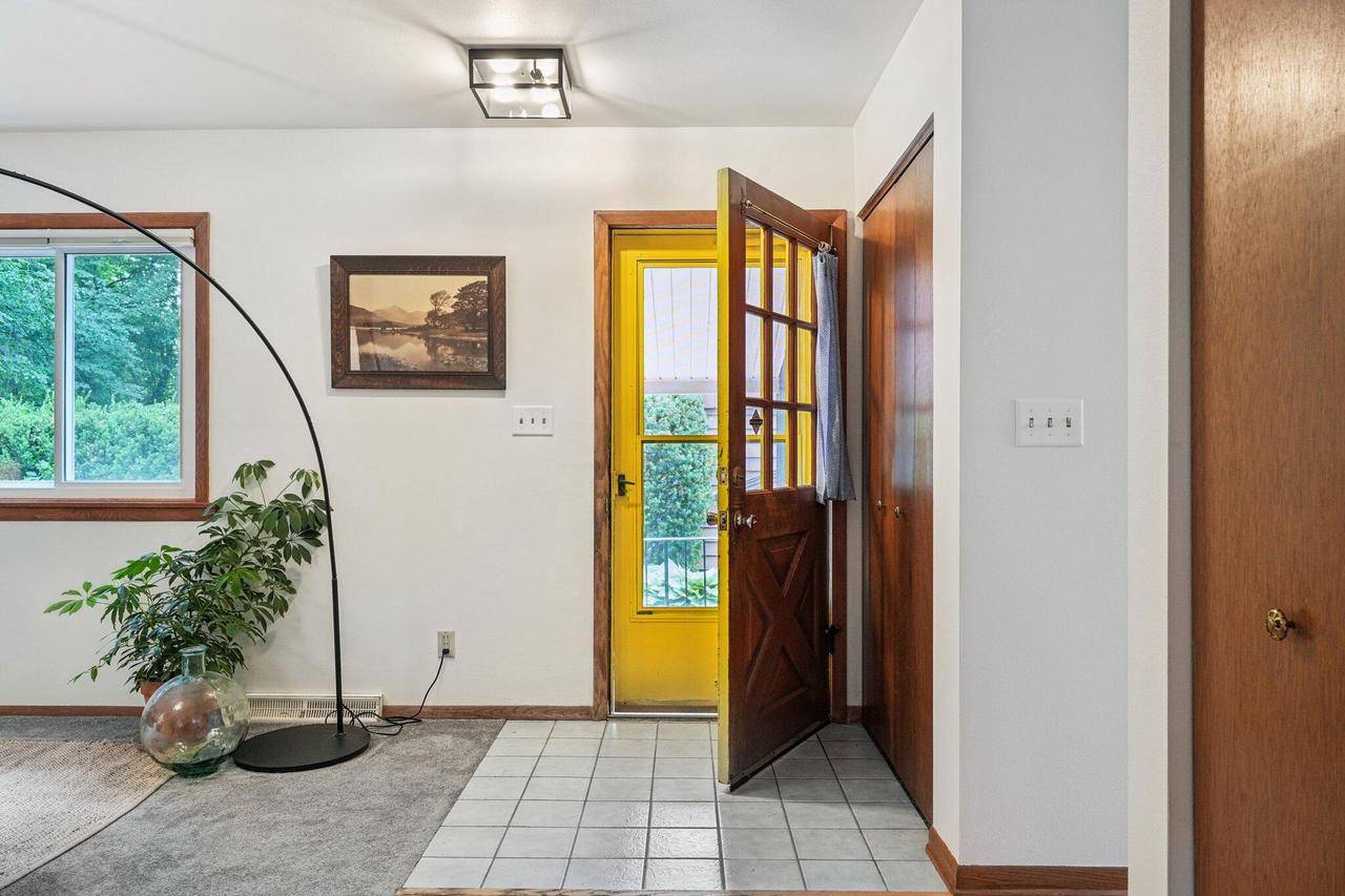 Greendale, WI 53129,6710 Dellrose COURT
