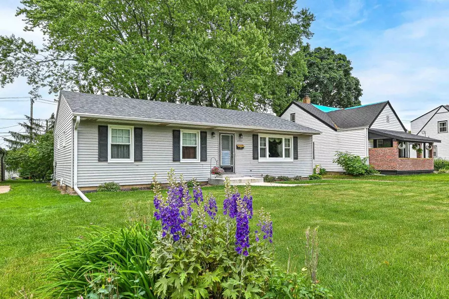 3564 S 48th STREET, Greenfield, WI 53220