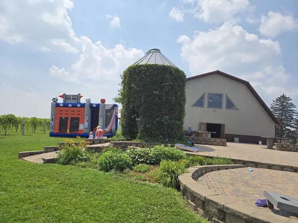 Viroqua, WI 54665,S3426 Peterson LANE