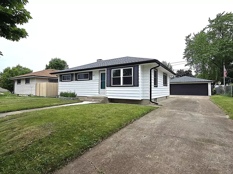 3680 E Klieforth AVENUE, Cudahy, WI 53110