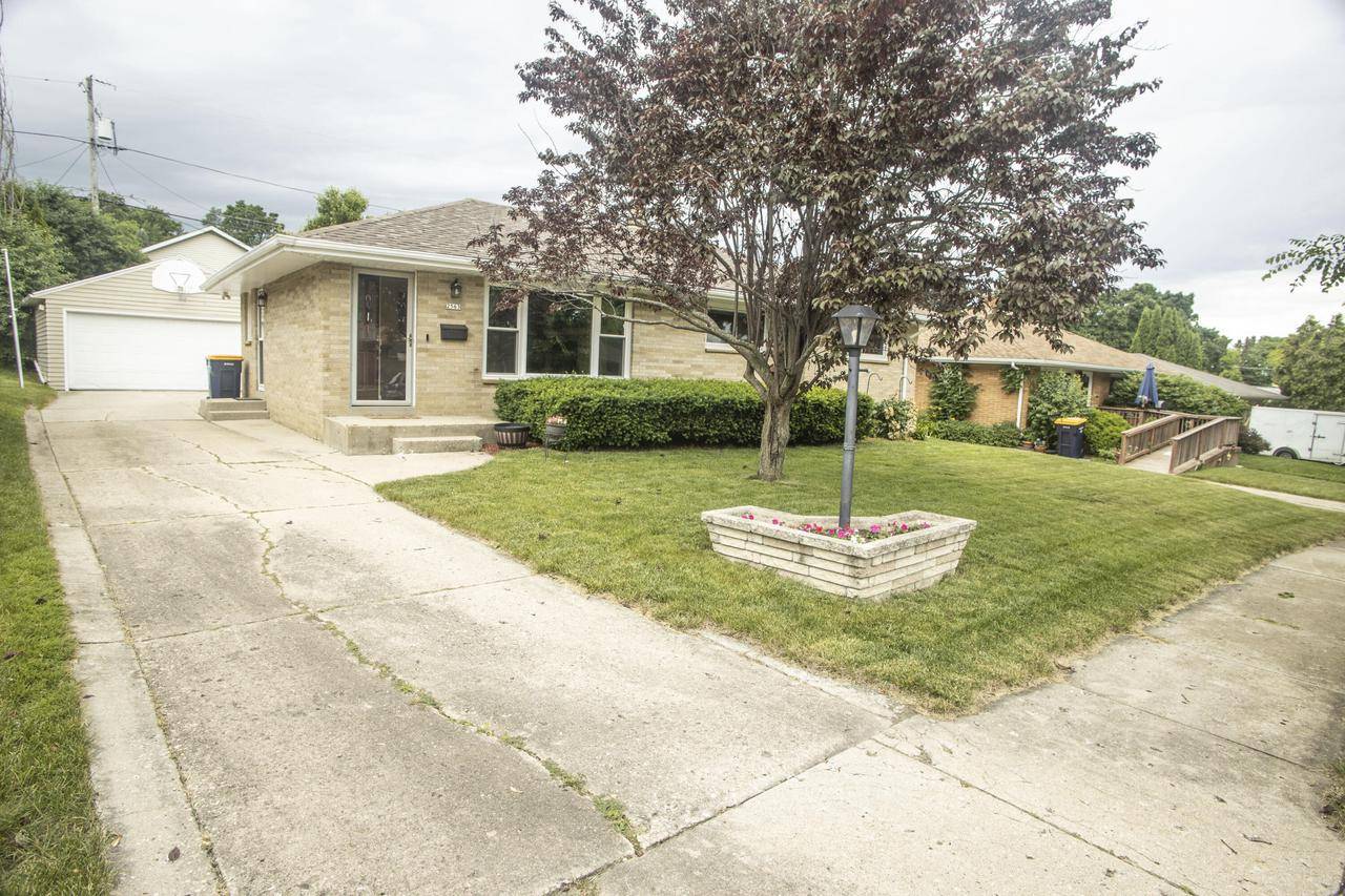 West Allis, WI 53227,2563 S 91st STREET