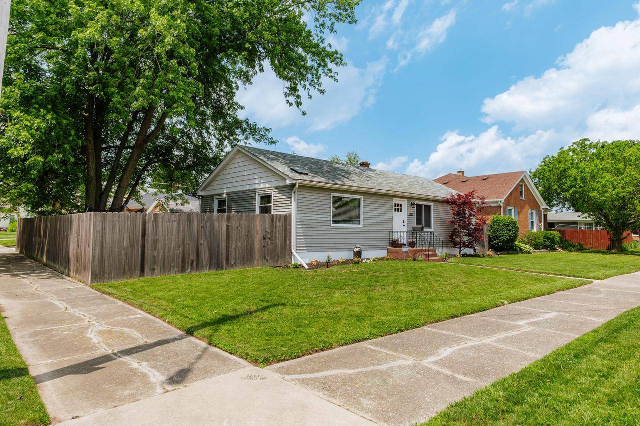 Racine, WI 53402,3200 Charles STREET