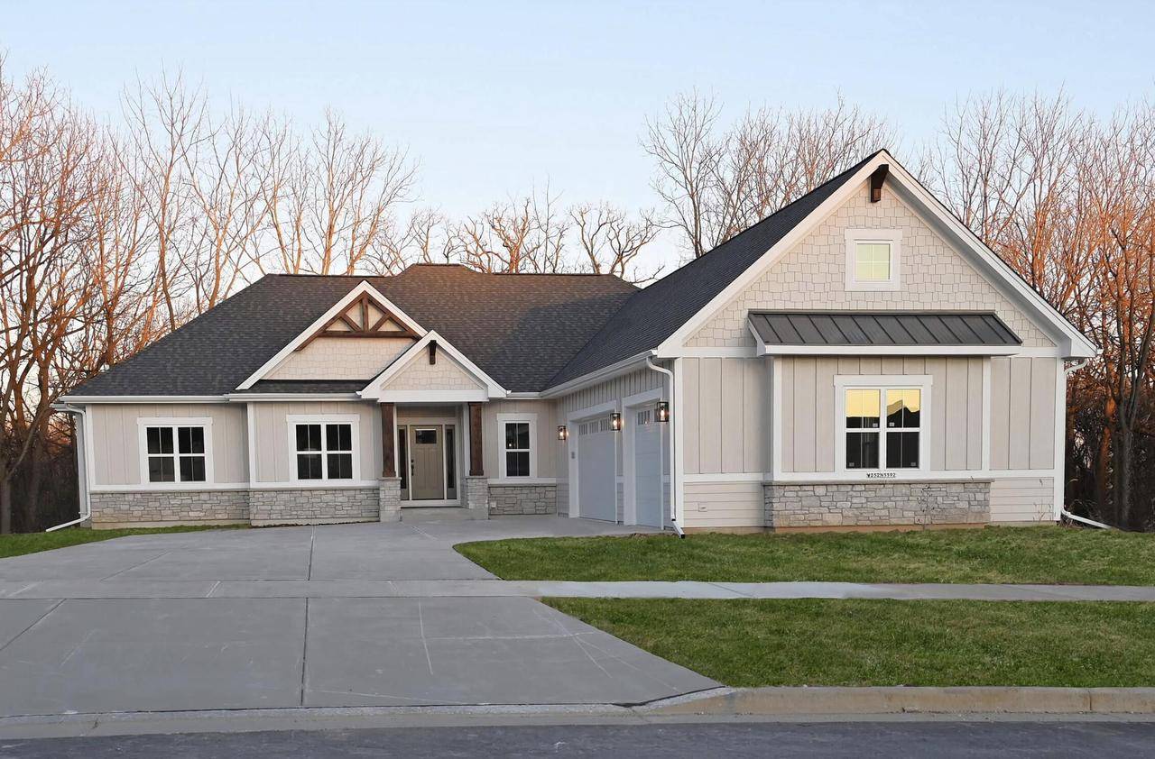 W252N5592 Crescent Hill DRIVE, Sussex, WI 53089